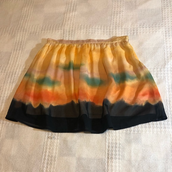 Beautiful women’s summer skirt! - Picture 4 of 11